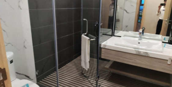 Căn 2 phòng ngủ 73.71m2 tầng 18 CK 320 Triệu, Hỗ trợ chi phí cho thuê căn hộ