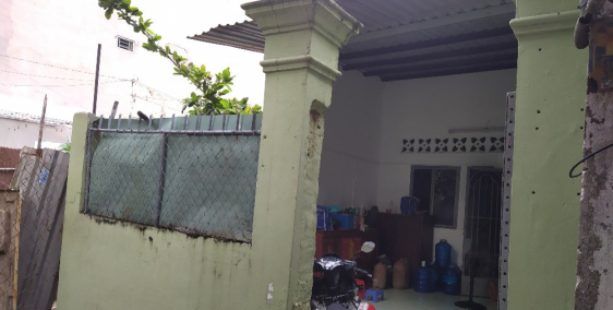 Cần tiền bán gấp nhà cấp 4 , hẻm nhỏ