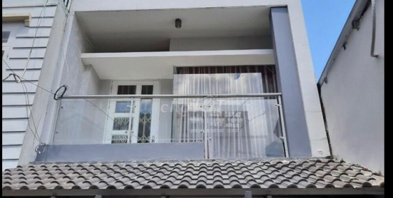 Nhà lầu 3 tầng KDC Nam Hùng Vương