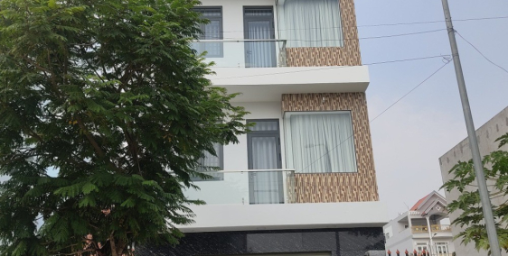 Cần thanh lý căn 1tret2lau ngay chợ Hưng Long Bình Chánh SHR full thổ