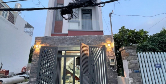 Cần bán nhà Q9 xây mới chưa ở ngay Xa Lộ Hà Nội DT 66m2 (4X17) có nội thất.