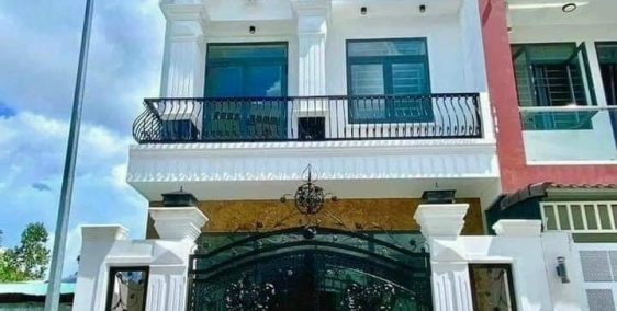 NHÀ 2 LẦU VIEW CÔNG VIÊN NAM LONG CẦN THƠ