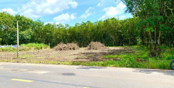 Bán lô Đất ngộp Chơn Thành 200m Gần KCN gần chợ Mặt tiền nhựa 42m giá 750 tr