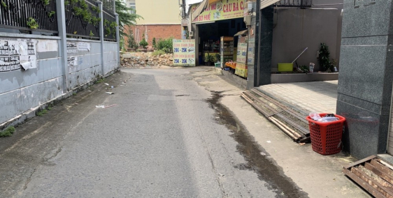 Bán nhà phường Hiệp Bình Chánh-Thủ Đức-Hẻm 1 sẹc-ô tô 7 chỗ đỗ trong nhà-