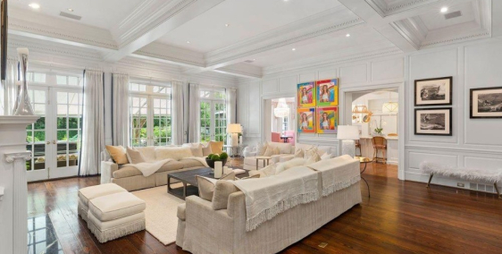 Biệt thự KĐT Linh Đàm gần hồ Linh Đàm 200m2x4T chỉ 19.68 tỷ. LH 0989.62.6116