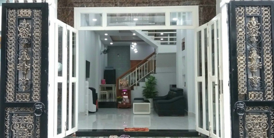 Bán nhà phố vị trí trung tâm gần KDT Vạn Phúc, QL13 chỉ 100m. ô tô đỗ cửa,ở ngay