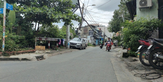 BÁN NHÀ 2 MẶT TIỀN KINH DOANH TRƯỜNG THỌ, THỦ ĐỨC, 40M2, GIÁ RẺ