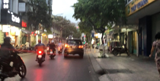 MẶT TIỀN THUÊ 40 TRIỆU, CHÍNH CHỦ TÂN VĨNH QUẬN 4, BÁN 22 TỶ