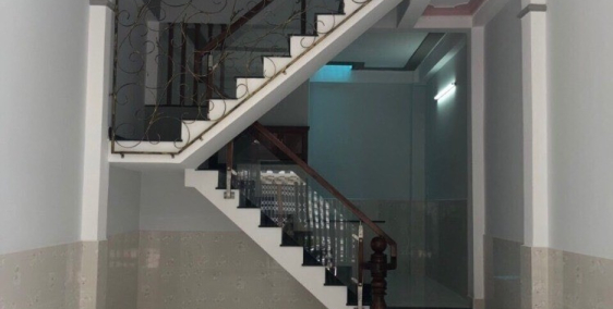 chính chủ kẹt tiền nên cần bán gấp nhà ở Đỗ Xuân Hợp Q9