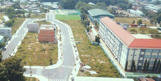 ĐẤT MẶT TIỀN ĐƯỜNG CẠNH CHỢ , TRƯỜNG HỌC CÒN GÌ ĐẸP HƠN