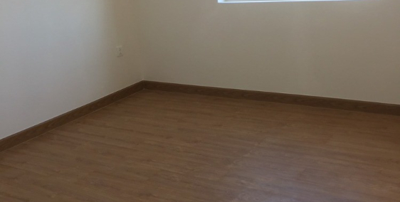 C/c Moonlight Boulevard - Cần bán căn 2pn 1wc 59m giá 2.4 tỷ.