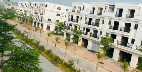 Duy nhất căn shophouse hai mặt tiền sổ đỏ nét căng thuộc KĐT mới Xuân Hòa.