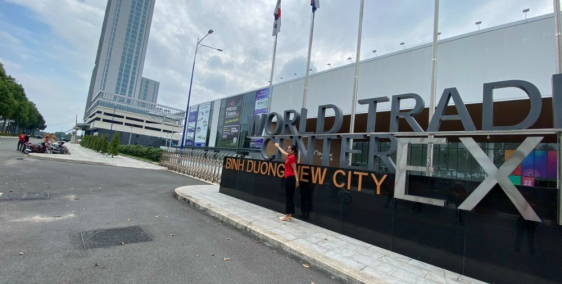 Nhà phố thương mại chỉ 900tr vào ở ngay