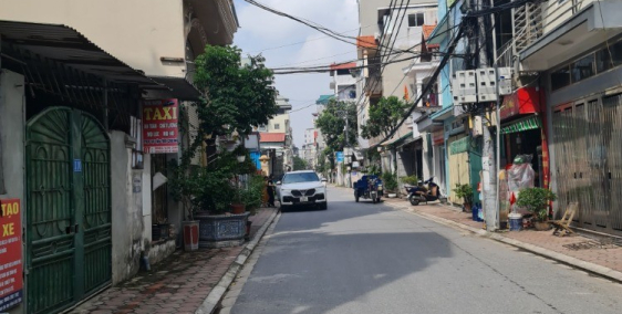 HÀNG HIẾM... Bán nhà 3 tầng mặt phố Cửu việt 1, Trâu Quỳ Gia Lâm, lô góc 2 mặt t