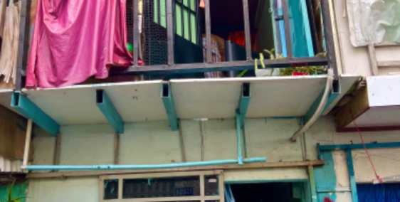 bán nhà mua bán giấy tay siêu rẻ 420triệu.làm sổ được