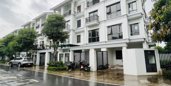 Bán liền kề Gamuda Gadens, Hoàng Mai  90mx4TxMT5m, ô tô, KD giá 17tỷ. 0366051369