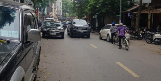 Bán nhà phố Văn Cao, Ô tô đỗ, phân lô, 50M*3T, MT 4M, gần mặt phố, giá 7,38 tỷ