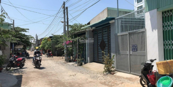 Chủ chuyển nơi làm việc nên muốn bán lại căn nhà