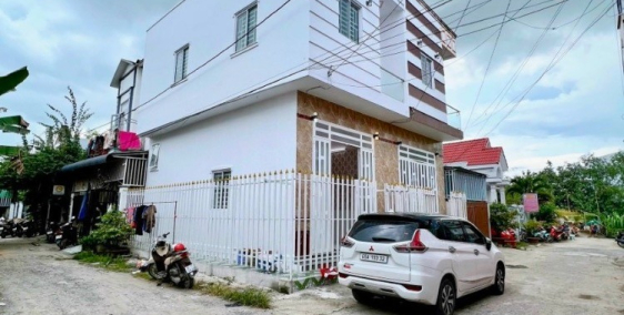 Nhà lầu góc 2 mặt tiền ngang bệnh viện nhi đồng