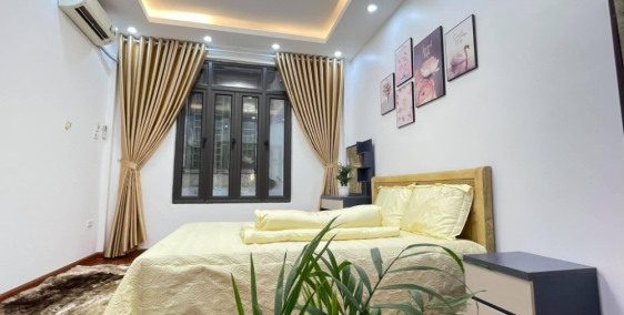 Siêu nóng, Nhà La Khê Hà Đông, 43m mặt tiền rộng, giá chào 63tr/m