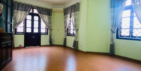 Giảm 1 tỷ Cần bán rất gấp nhà mặt phố khu Nghĩa Đô, 56m2, 4T, lô góc