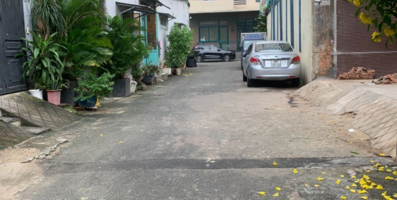 Bán nhà 3 tầng 70m2 ngay chung cư Phúc Yên đường Phan Huy Ích