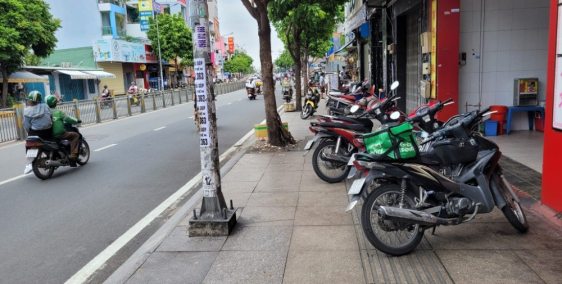 Nhà mặt tiền Lũy Bán Bích Q. Tân Phú, vĩa hè 5m, 202m2, 5x40, 3 tầng, 27 tỷ