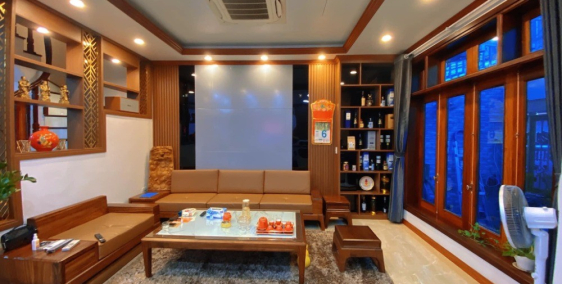 Bán nhà 5 Tầng Đ.Mỹ Đình. Có sân để Oto.Kèm nội thất