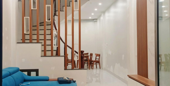 Bán nhanh nhà chính chủ phường Văn Chương,Đống Đa,lô góc,41m2x5T,ở rất có