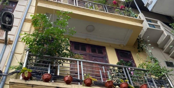 Bán gấp nhà phố Phan Đình Phùng 48 mét 4 tầng MT 4 mét, gần phố nhà đẹp 11 tỷ