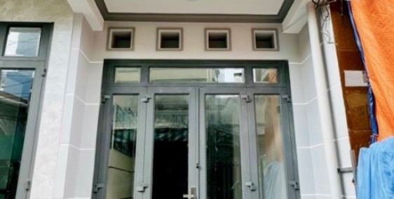 Nhà lầu hoàn công 2 phòng ngủ gần bến Ninh Kiều