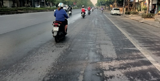 Nhà 3 tầng PHÚ VIÊN,Long Biên, Hà Nội - Ô TÔ đỗ cửa