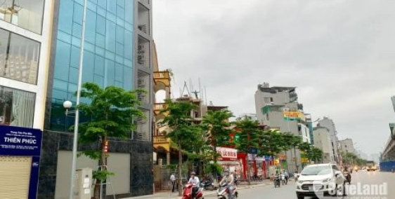 Bán nhà mặt phố Phạm Văn Đồng 86m2 mặt tiền 6.5m 15.8 tỷ vỉa hè siêu rộng