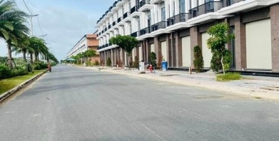 Cần bán đất nền đường Đoàn Nguyễn Tuấn, chỉ 1 lô góc duy nhất sát chợ