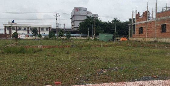 Đất Long Cang ngay chợ Thuận Đạo, 90m2 có sổ hồng, giá 1tỷ150tr sang tên