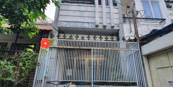 Bán Gấp Nhà Nát HXH Âu Dương Lân Q8 40m2 2 Tầng Giá nhỉnh 2 tỷ.