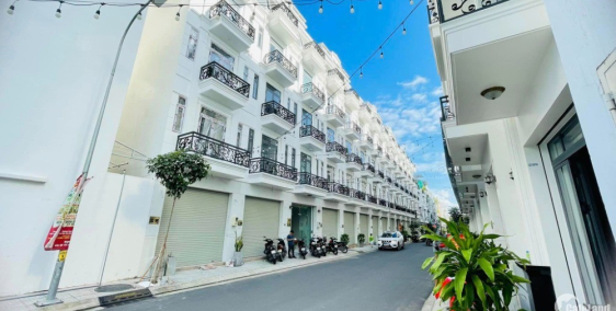 13 CĂN MT NGUYỄN SƠN, PHÚ THẠNH,QUẬN TÂN PHÚ. Chỉ 4,99??̉ VÀ 1 VALI là ở liền