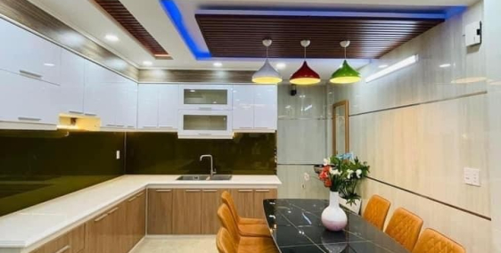 Cho thuê nhà Trung Kính Cầu Gíây, MT Rộng gần 7m, hợp làm văn phòng