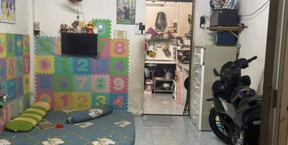 Cần bán nhà quận 5, sổ hồng sang tên, nhà hẻm xe hơi