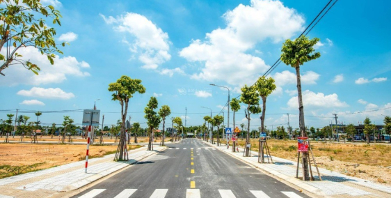 Gia Đình Mình Cần Nhượng Lại Lô Đất Megacity Kon Tum Hướng Đông 520 Triệu.