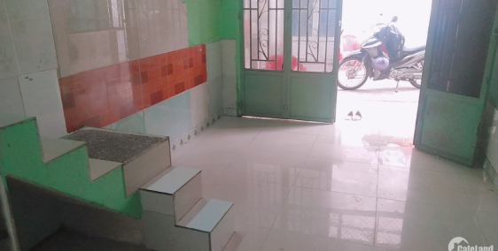 Nhanh Khách ơi. 4 triệu à. Nhà cho thuê nguyên căn 1/ lũy bán bích