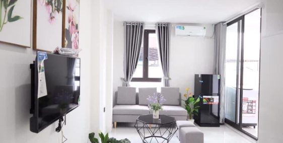 Bán CCMN quận Cầu Giấy 130m, 8T, 42PKK, DT 220tr/tháng, ô tô, nhỉnh 27 tỷ