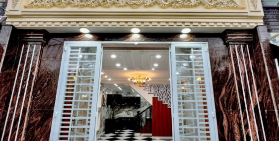 Nhà Kiến Trúc Hiện Đại - Trục Chính Hẻm 388 Nguyễn Văn Cừ