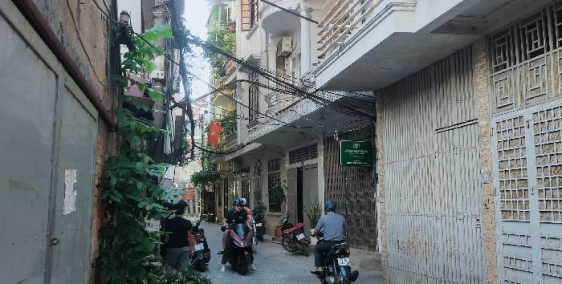 Chủ Nhà Cần Tiền Bán Gấp_Nhà Mặt CHỢ Phố Bạch Mai 72m_Giá 10 ty