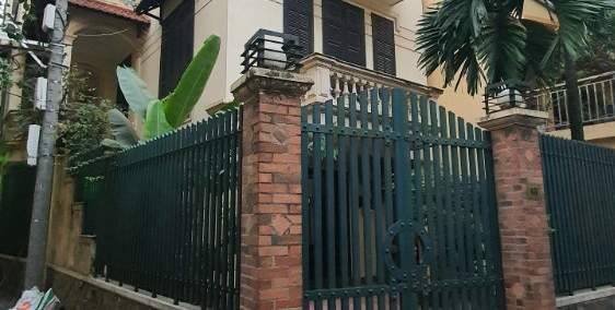 Bán nhà mặt phố Võng Thị, Tây Hồ. Dt 107m2, 5T, MT 20m, 22Ty. Lô góc, Giá tốt