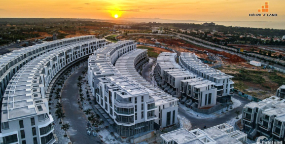 Nhà phố view biển mặt tiền đường Võ Nguyên Giáp- đón hít hạ tầng cao tốc-sân bay