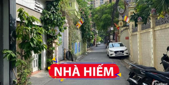 SÁT NGÃ TƯ HUỲNH THÚC KHÁNG MỚI CẮT PHÁO ĐÀI LÁNG. MT 8M. VỈA HÈ ÔTÔ. 23 TỶ