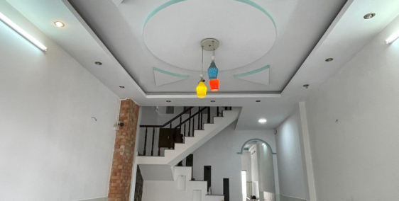 Nhà 2 tầng rộng, hẻm ô tô tránh, cạnh Aeon Tân Phú chỉ 5.8 tỷ