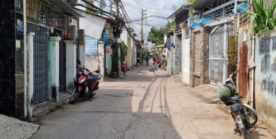 Bán lô nhì huỳnh tấn phát, Q7, DT 830m trong đó 678m thổ cư Giá chỉ 42tr/m2