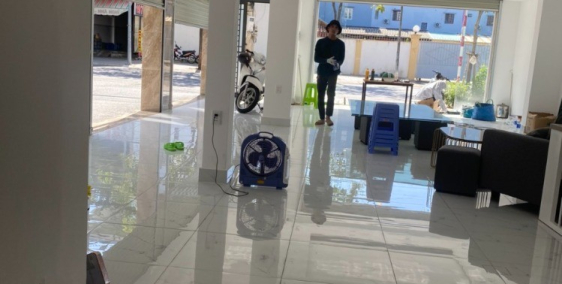 Cho thuê nhà góc 2 mặt tiền đường Xô Viết Nghệ Tĩnh, vị trí gần chợ và Bến xe.